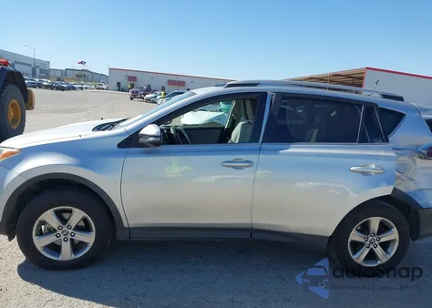 2015 Toyota Rav4 Xle из США, поврежденный, VIN 2T3WFREV9FW233008